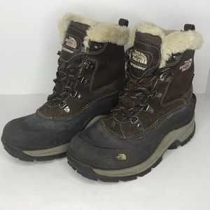 North Face Size 6.5 Sherpa Lined Boots